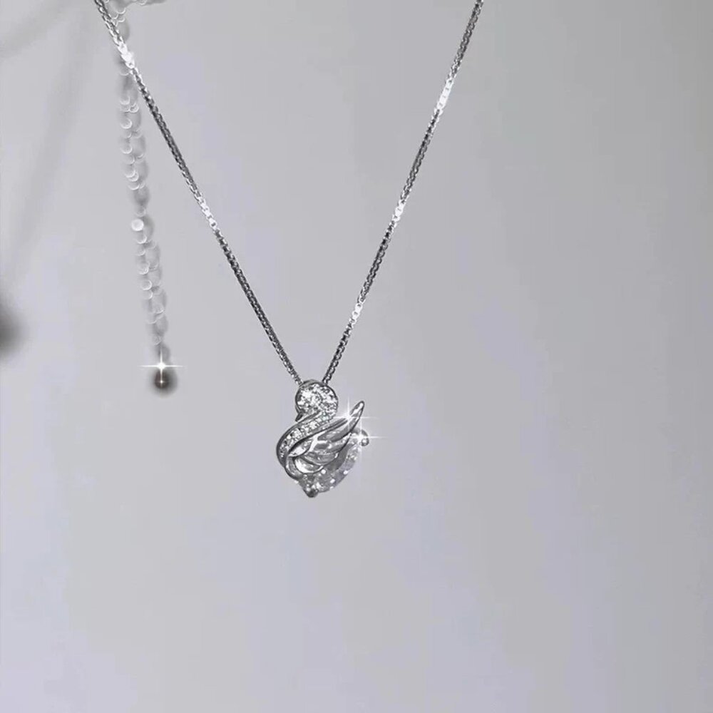 Elegant Little Swan 925 Sterling Silver Necklace | Sparkling Zircon Pendant